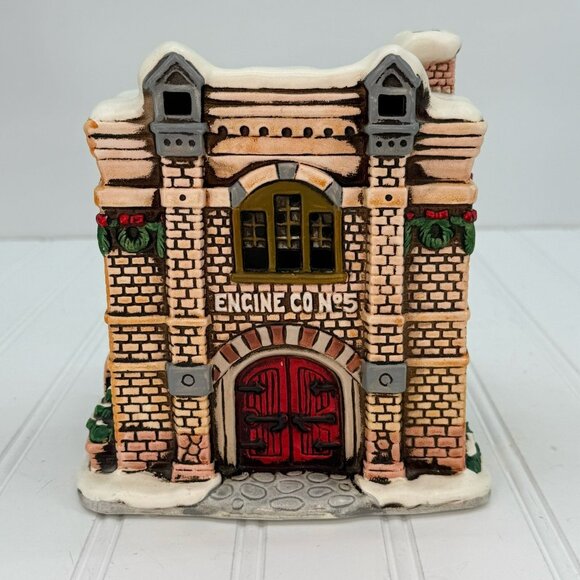 Vintage Lefton Colonial Village Firehouse‎ "Engine Co No. 5" 1987 - Picture 1 of 9